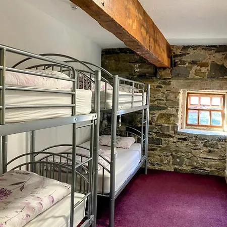 Old Mill Holiday بيت شباب