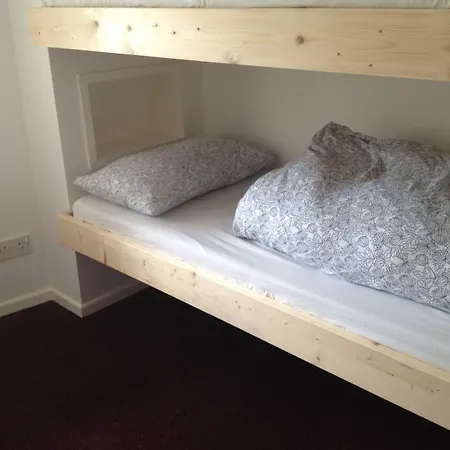 Old Mill Holiday بيت شباب