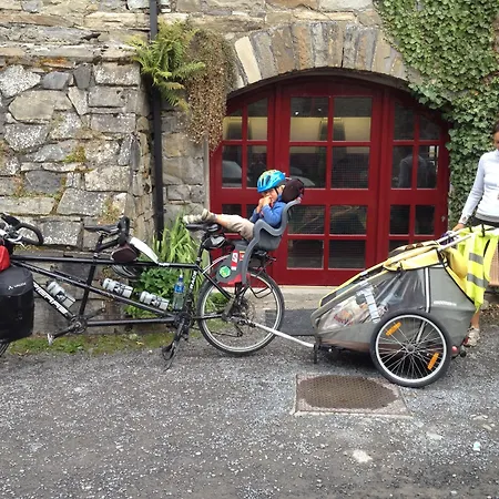 Old Mill Holiday بيت شباب